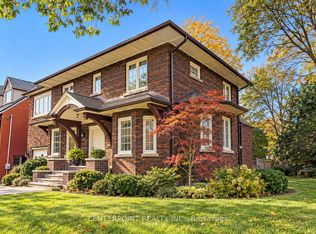 26 Saint Leonards Ave, Toronto, ON M4N 1J9