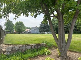 228 E Grand Ave, Fox Lake, IL 60020