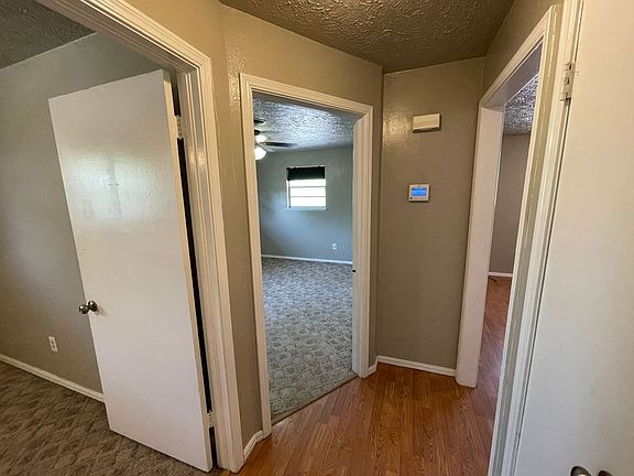 4th image of 804 NW 21st St APT B