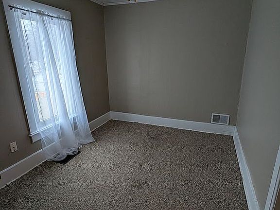 Upstairs bedroom #2