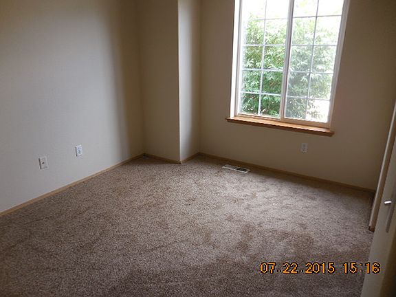 5th image of 11216 172nd St E
