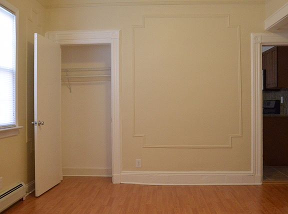 4th image of 107 Broadway