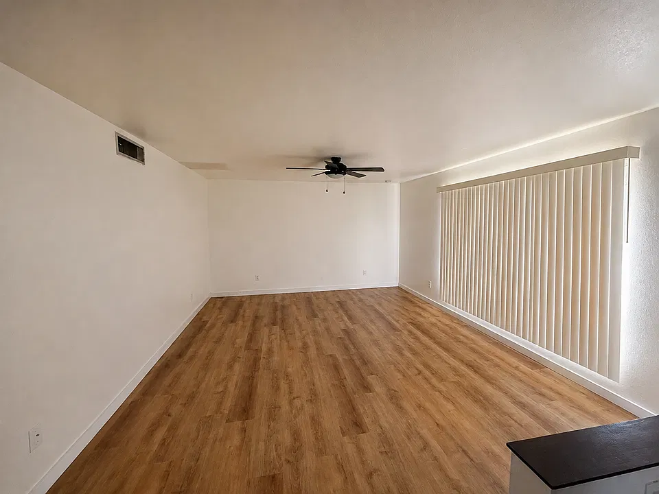 2561 McCulloch Blvd N #3