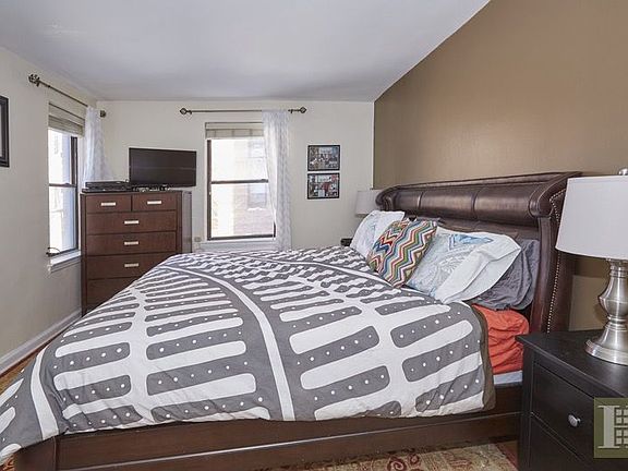 5th image of 3840 Greystone Ave APT 1J