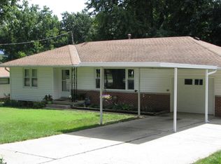 2910 Blackwell Rd, Saint Joseph, MO 64506