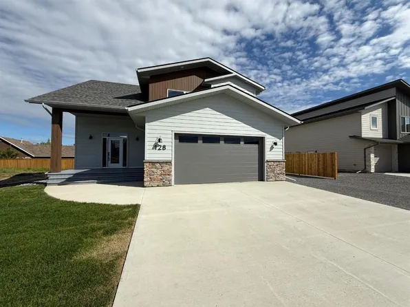 128 S Trestle Pl, Hinton, AB T7V 0B8