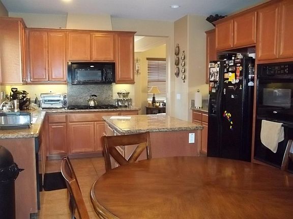 3rd image of 13463 Graystone Ln