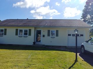 36 Pine Grove Dr, Pittsfield, MA 01201