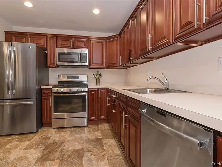 79 Leeward Ct — Photo 7