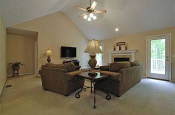 3rd image of 1079 Crane Ct