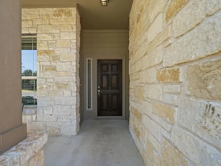 613 Longhorn Cavern Rd — Photo 3