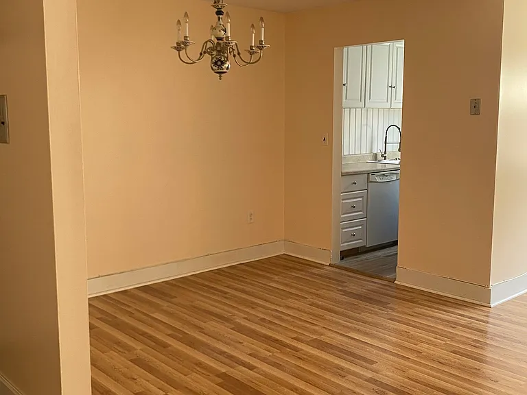 9 Park St #2L — Photo 3