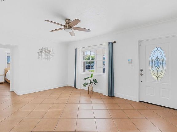 3rd image of 31 Miami Gardens Road