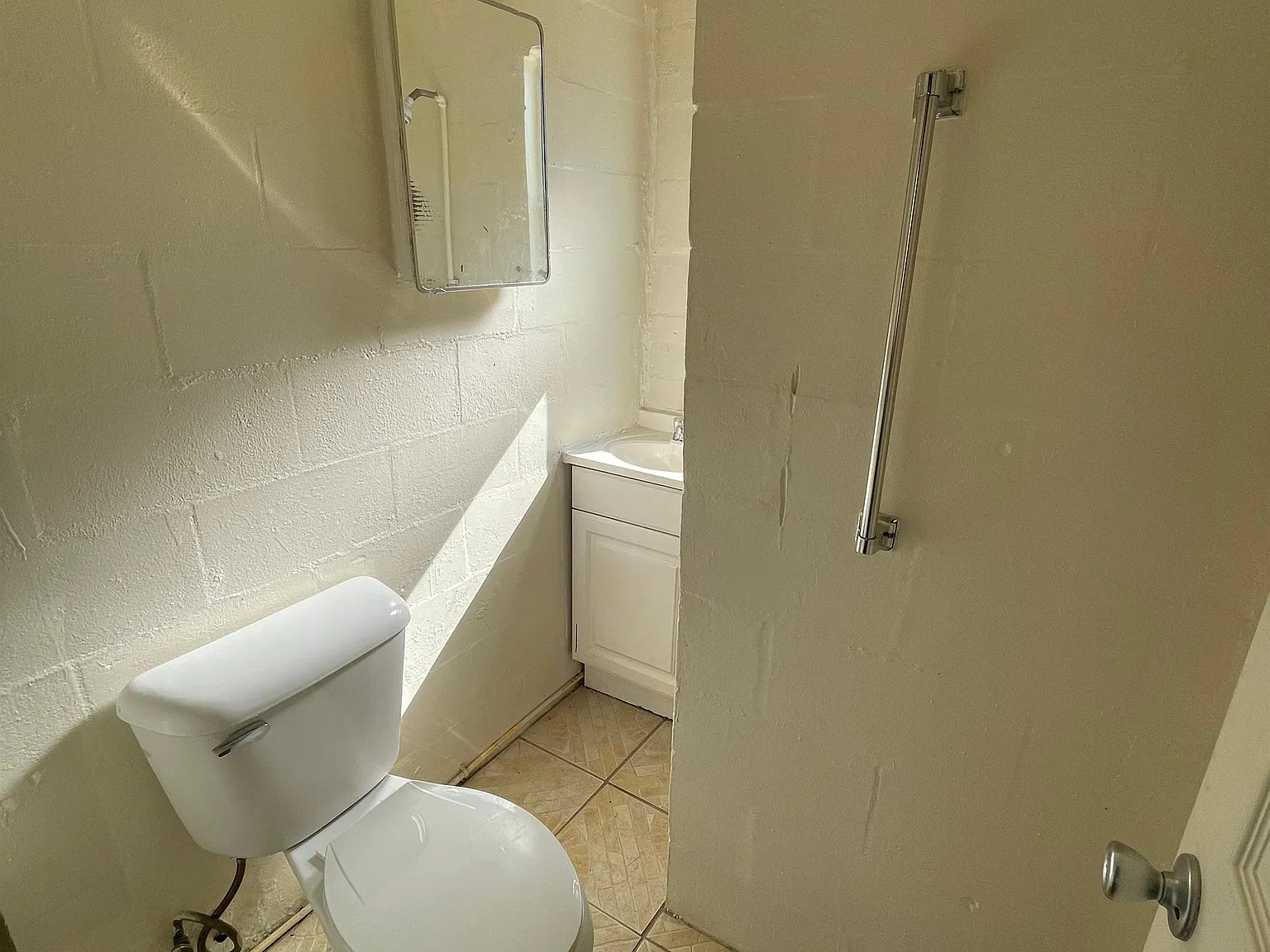 1 bed, 425 sqft, $600 — Photo 2