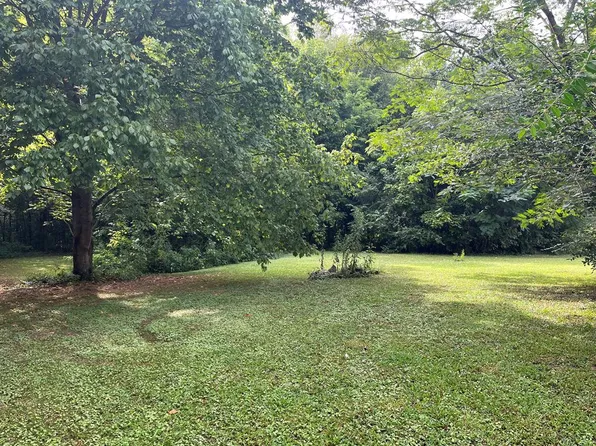 129 Lamoian Dr, Tunnel Hill, GA 30755