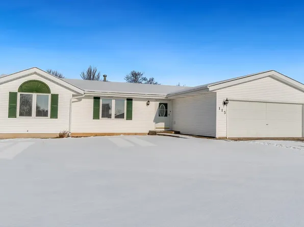 115 Sunny Hill Dr, Davis Junction, IL 61020