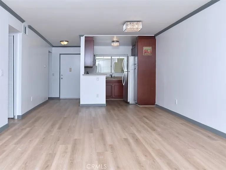 21500 Burbank Blvd #112 — Photo 17