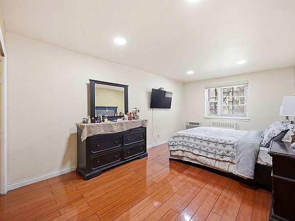 4th image of 88-12 151st Ave #1G