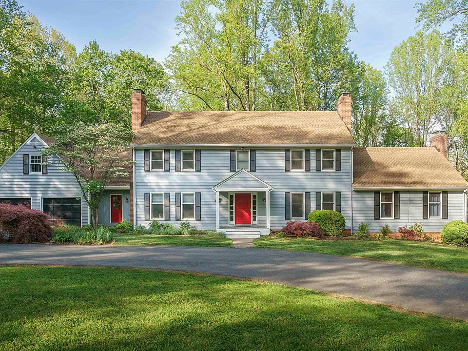 1st image of 755 Lochridge Ln