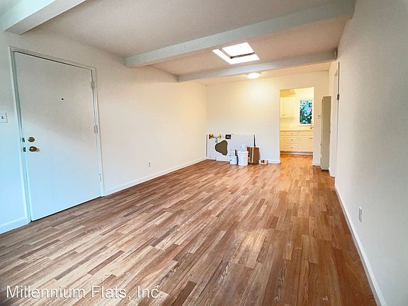 4th image of 942 15th Ave #948