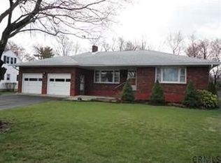 1025 John Alden Ln, Schenectady, NY 12306