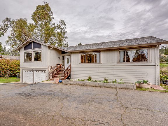 2nd image of 3606 Eagle View Dr