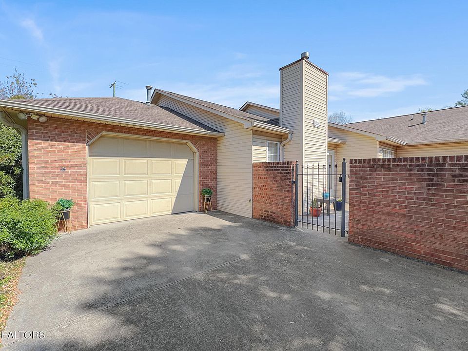 1st image of 4554 Shamus Way
