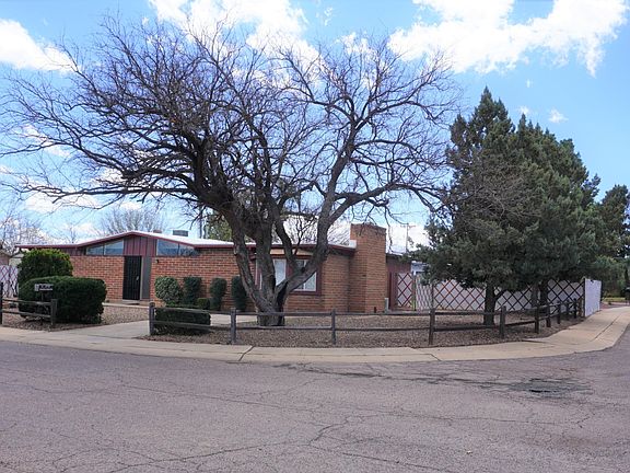 3rd image of 4732 E Evergreen Dr