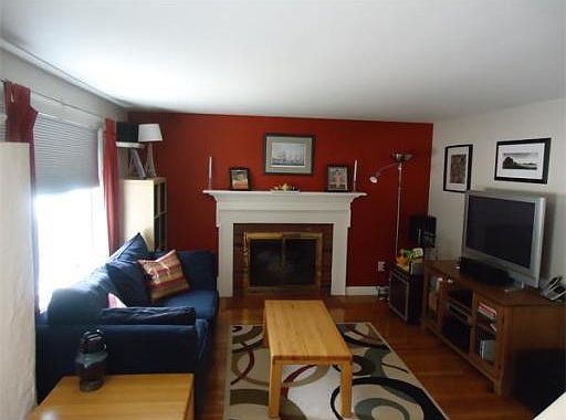 4th image of 9 Winnegance Ave