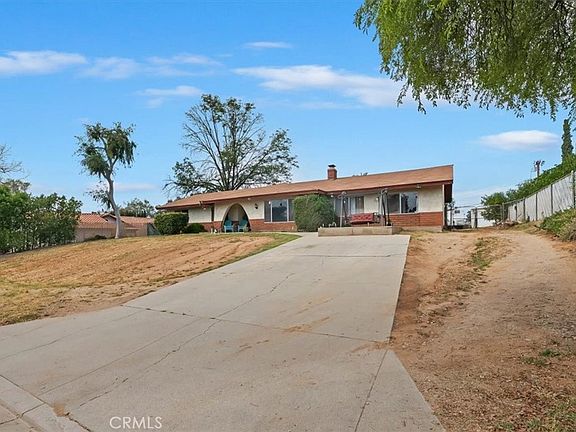 2nd image of 17028 Via Los Caballeros