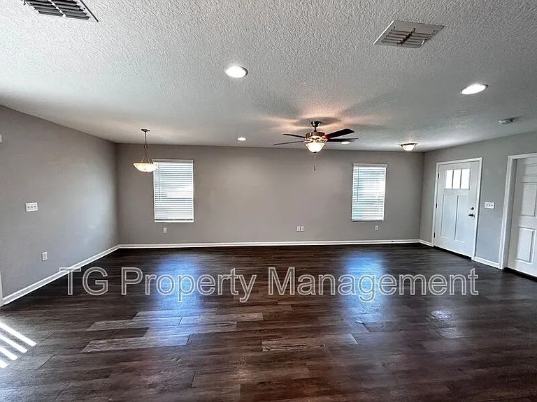 5229 Walkers Ridge Dr — Photo 11