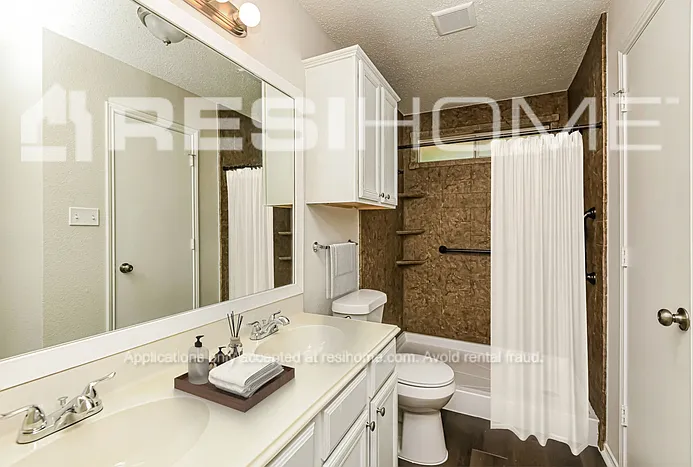 7425 Arbor Park Dr — Photo 12