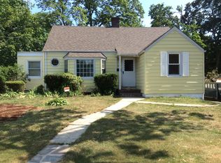 528 Polaris St, North Babylon, NY 11703