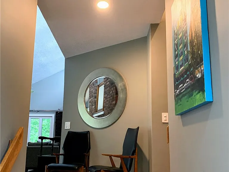 27 Hoyt Pl — Photo 9