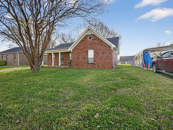 3rd image of 5126 Brushwood Dr
