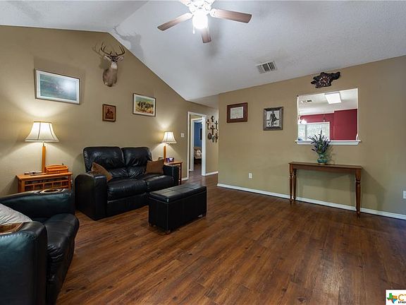 3rd image of 23 Dakota Cir