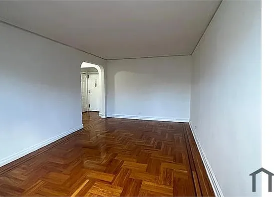 Studio, 600 sqft, $2,646 — Photo 2