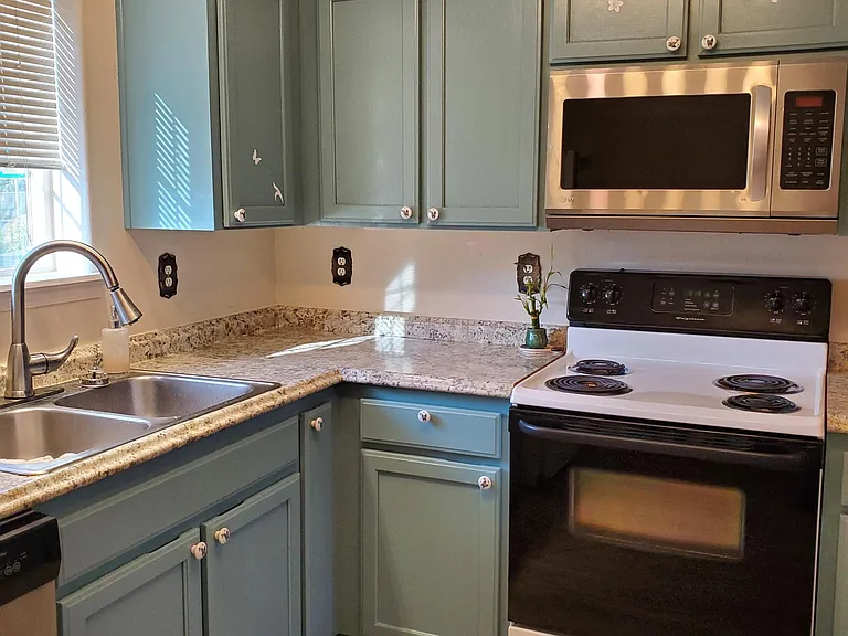 1639 Main St #101 — Photo 7