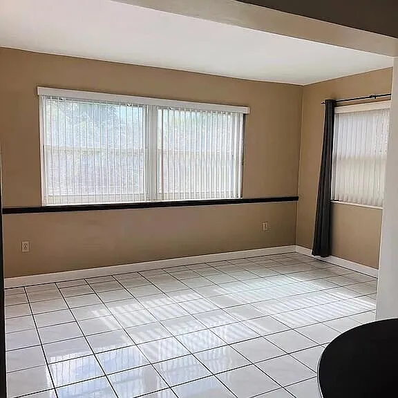 8136 NW 21st Ct — Photo 11