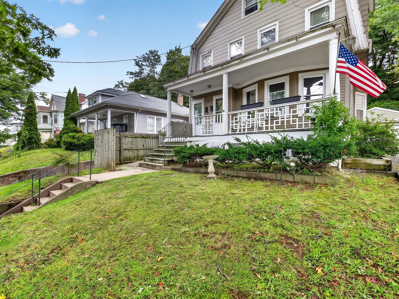 2 bed, 907 sqft, $1,800 — Photo 3