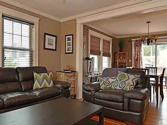 4th image of 34 Holburn Ave
