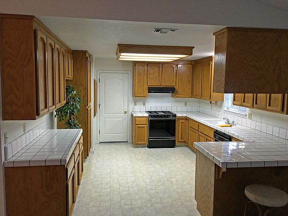 3rd image of 2954 58th St