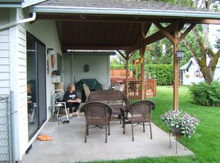 2423 SW McGinnis Ave, Troutdale, OR