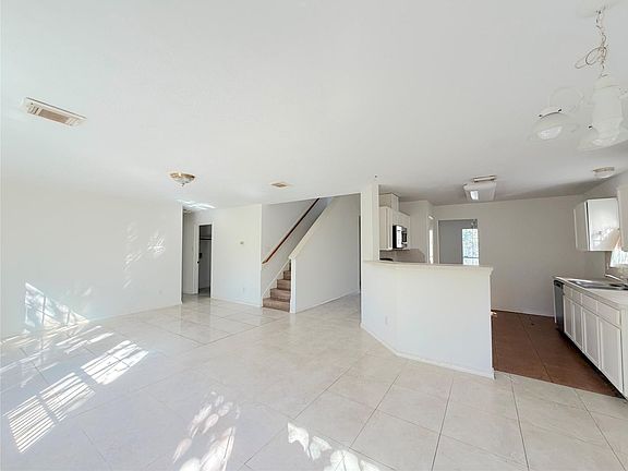 5th image of 3303 Bent Spring Ct