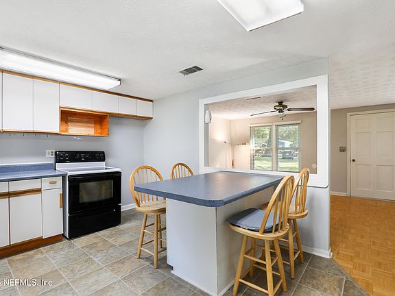 5th image of 12860 LONGVIEW Drive E