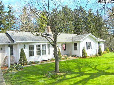 1st image of 35 Fircrest Ln