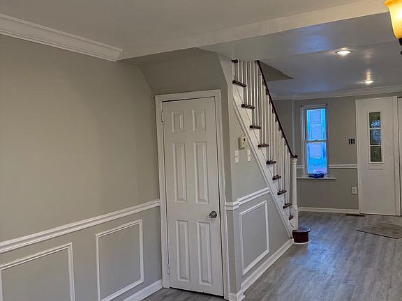 4th image of 6839 Rodney St