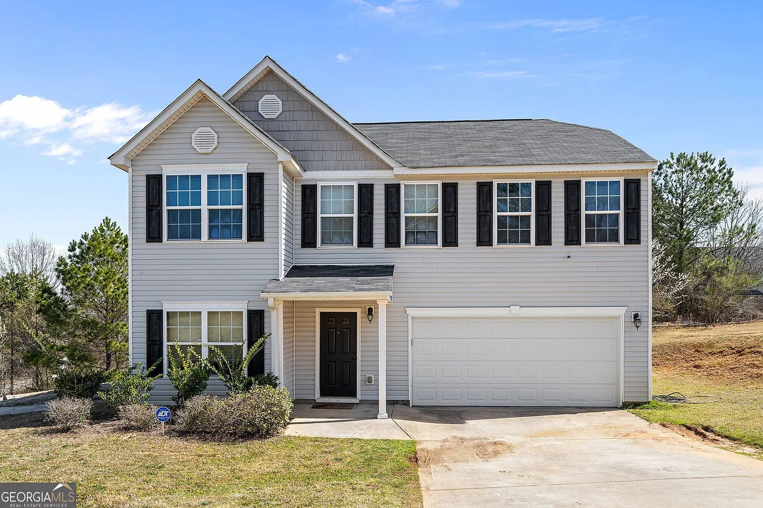 260 Heaton Dr photo 1