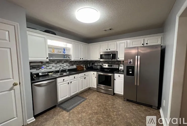 2 bed, 1249 sqft, $1,395 — Photo 4