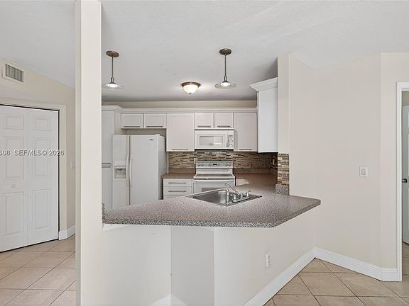 5th image of 4025 W McNab Rd APT E109